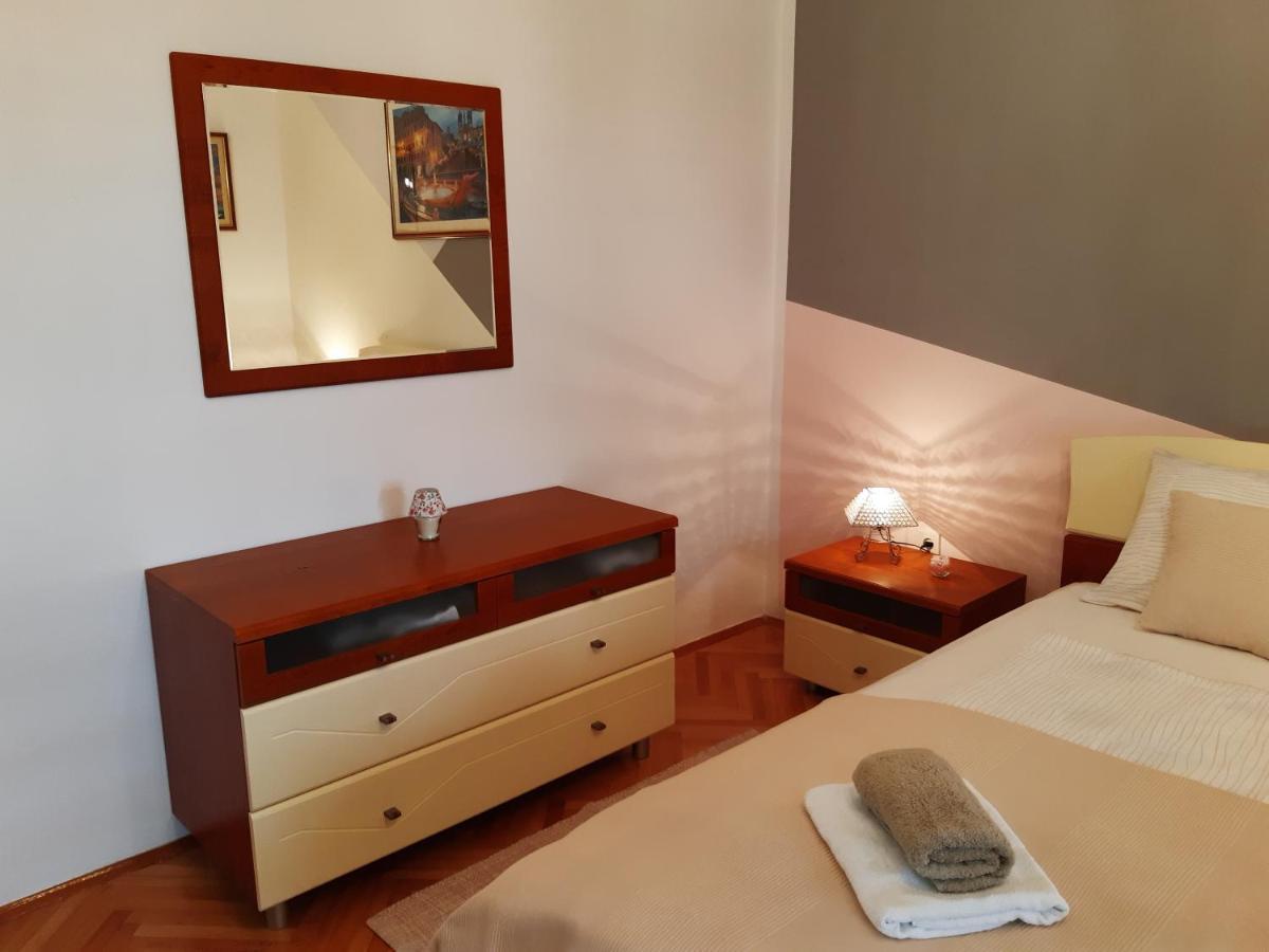 Apartment Jardin With Free Cowered Parking Zadar Exteriör bild