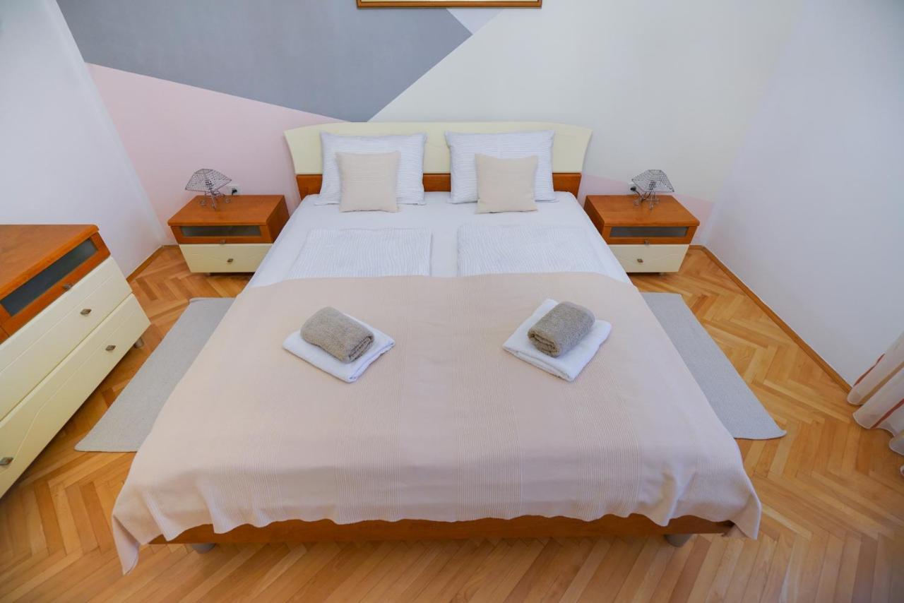 Apartment Jardin With Free Cowered Parking Zadar Exteriör bild