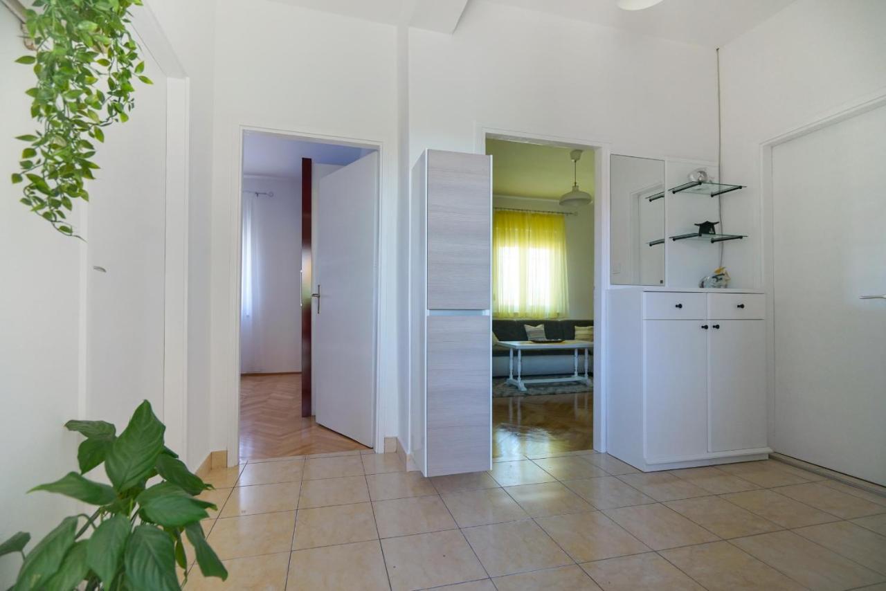 Apartment Jardin With Free Cowered Parking Zadar Exteriör bild