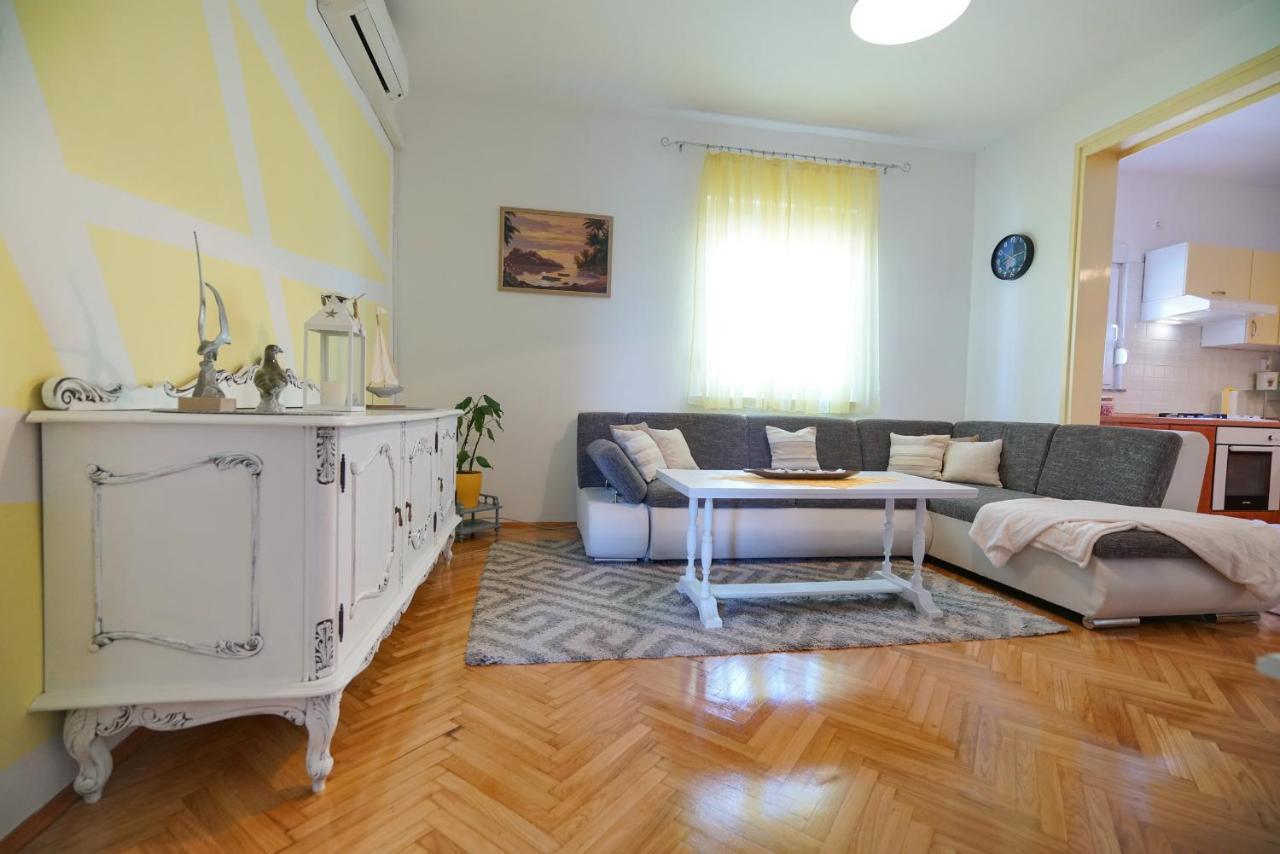 Apartment Jardin With Free Cowered Parking Zadar Exteriör bild
