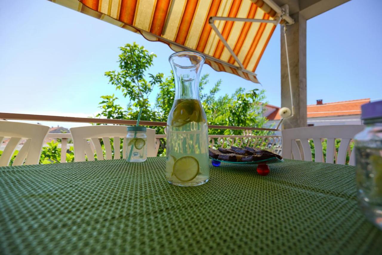 Apartment Jardin With Free Cowered Parking Zadar Exteriör bild