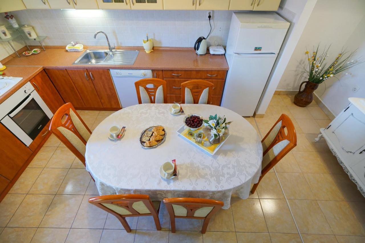 Apartment Jardin With Free Cowered Parking Zadar Exteriör bild