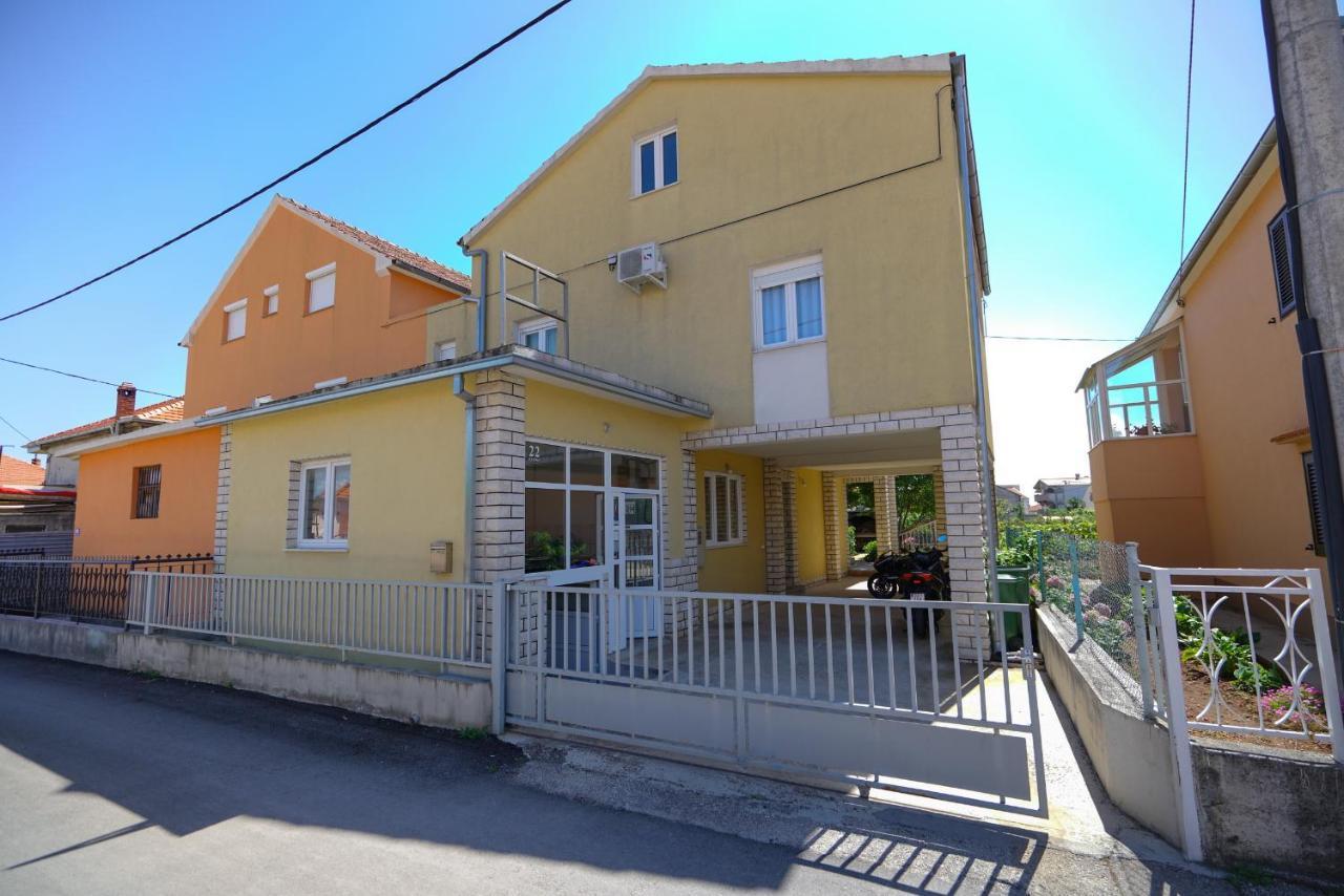 Apartment Jardin With Free Cowered Parking Zadar Exteriör bild