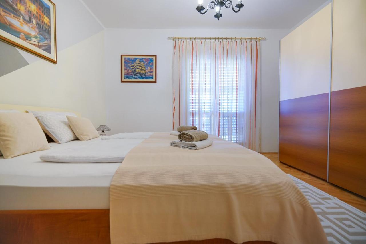 Apartment Jardin With Free Cowered Parking Zadar Exteriör bild