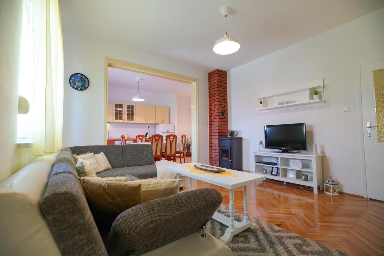 Apartment Jardin With Free Cowered Parking Zadar Exteriör bild